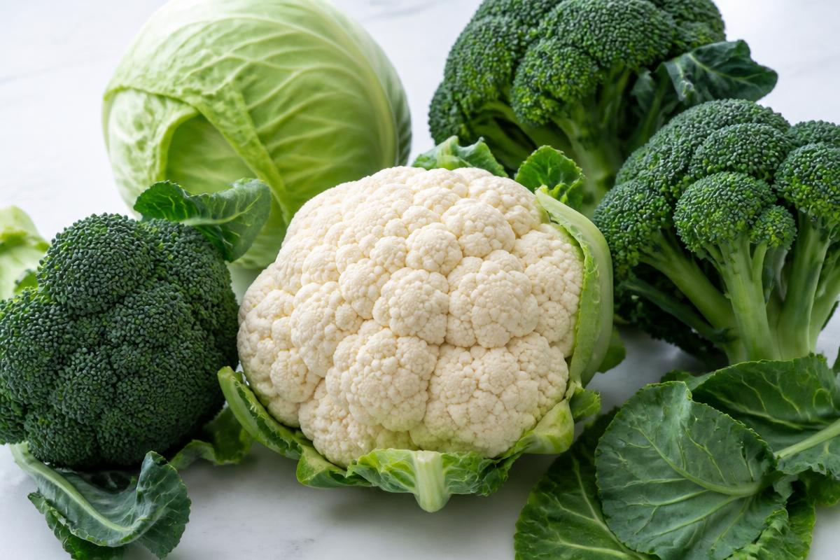 Cauliflower & Cabbage category — fresh cauliflower & cabbage from VeggieDoor